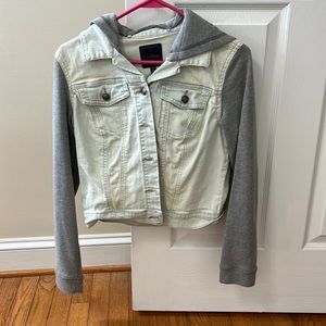 Jessica Simpson Stylish denim jacket